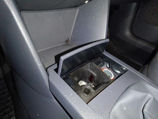 887697-71 Volkswagen Polo 5-door 1.4 TDI Edition60 - 2008