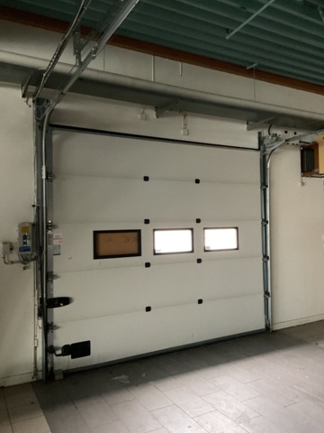 887293-2 Skylight door