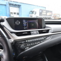 960242-17 Lexus ES 300h 2.5 E-CVT - 2020
