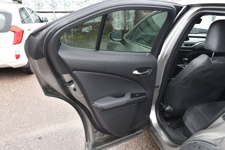 960243-12 Lexus UX 250h 2.0 CVT - 2021