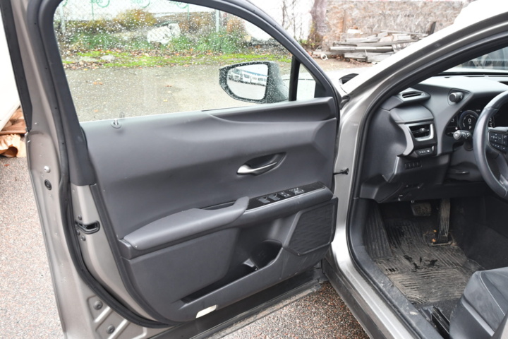 960243-13 Lexus UX 250h 2.0 CVT - 2021