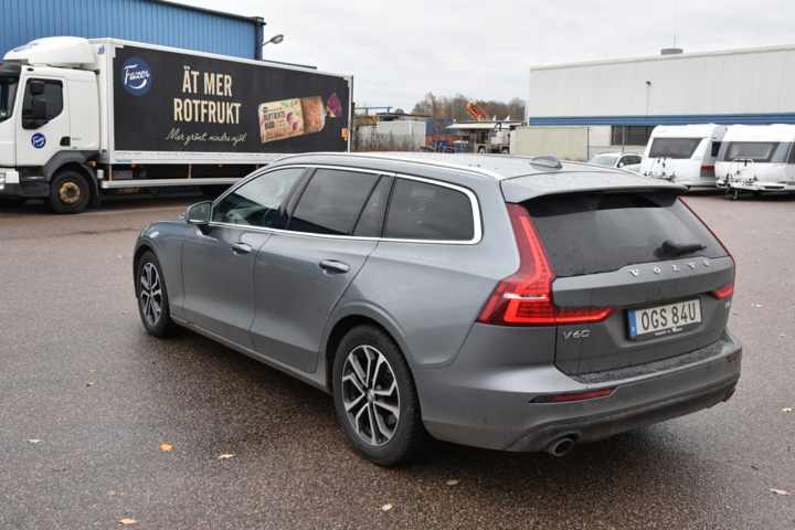 960244-2 Volvo V60 B4 - 2021