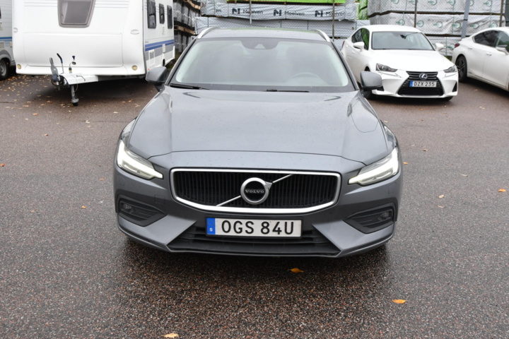 960244-4 Volvo V60 B4 - 2021