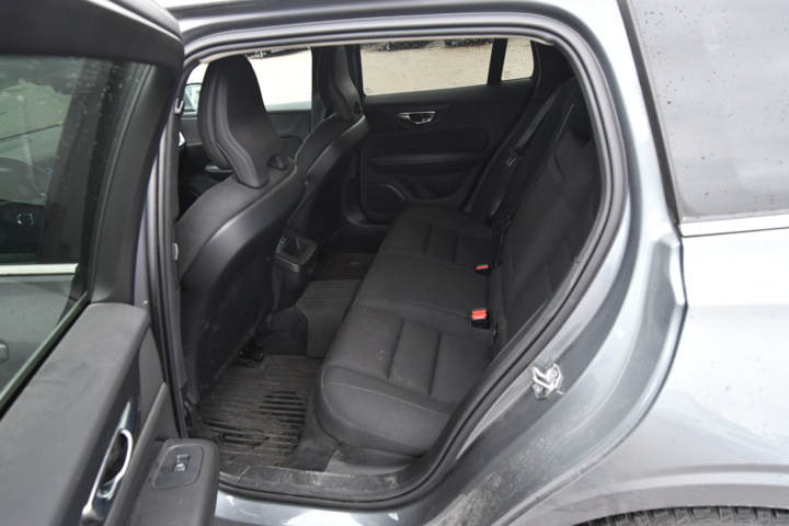 960244-11 Volvo V60 B4 - 2021
