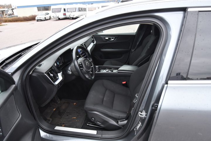 960244-13 Volvo V60 B4 - 2021