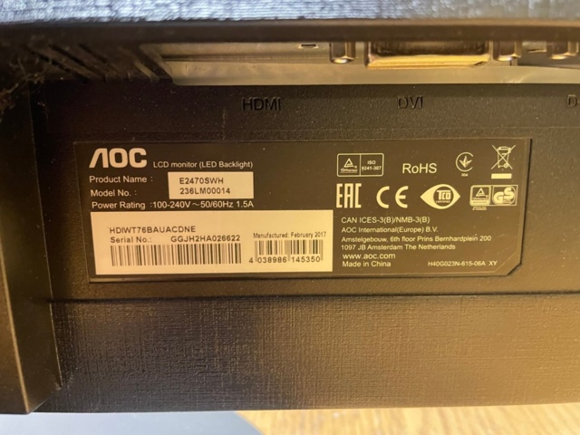 953043-6 Computer monitors 2 pcs 24" / 19" AOC / V7