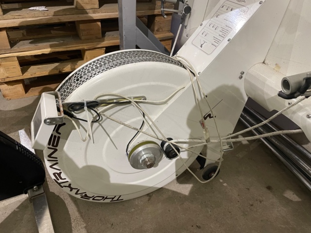 768647-3 Stake machine Thorax trainer