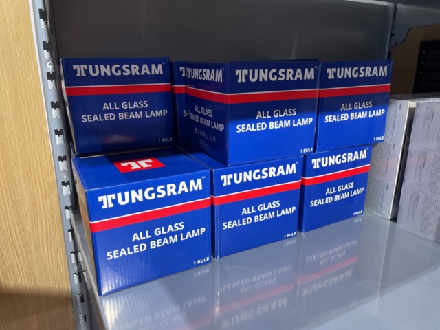 946701-3 17 sections of shelves with pool items