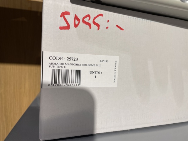 946701-9 17 sections of shelves with pool items