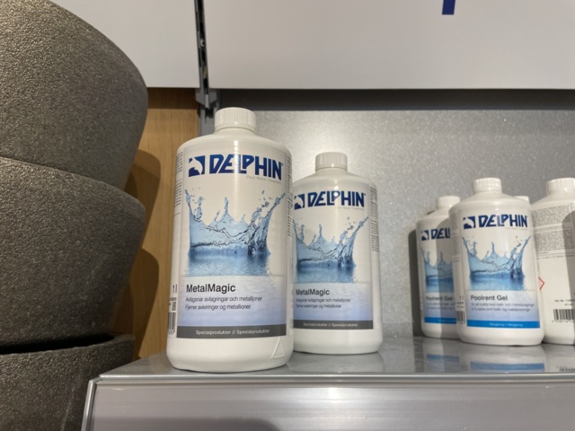 946701-51 17 sections of shelves with pool items