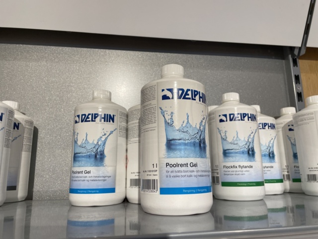 946701-52 17 sections of shelves with pool items