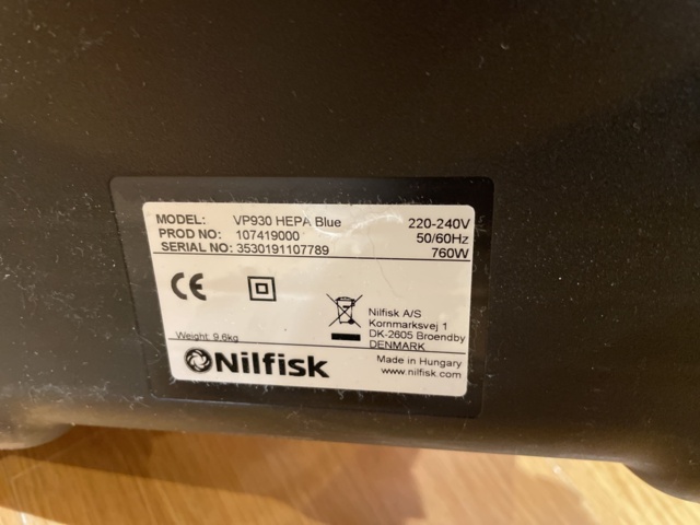 946705-3 Vacuum cleaner Nilfisk VP930 HEPA blue