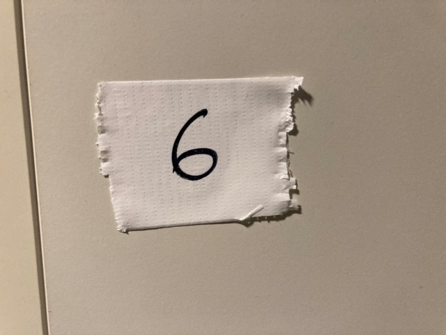 963698-5 Lukollinen lokerokaappi - Ei pohjahintaa