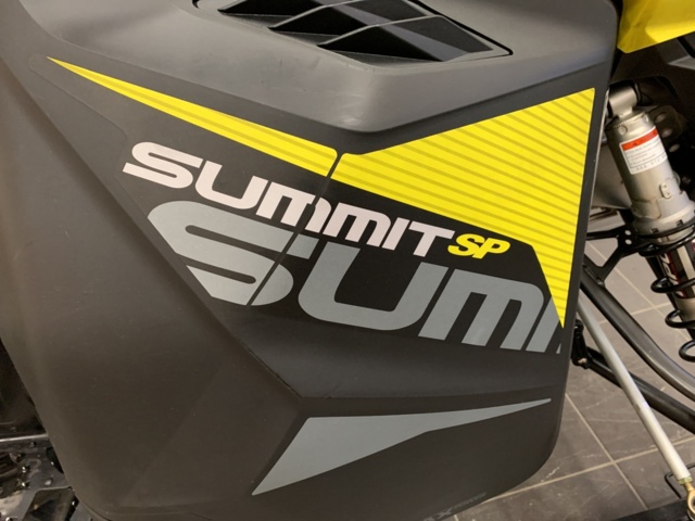 940677-10 Snowmobile Ski-Doo Summit SP 600 HO E-tec 154" - 2018