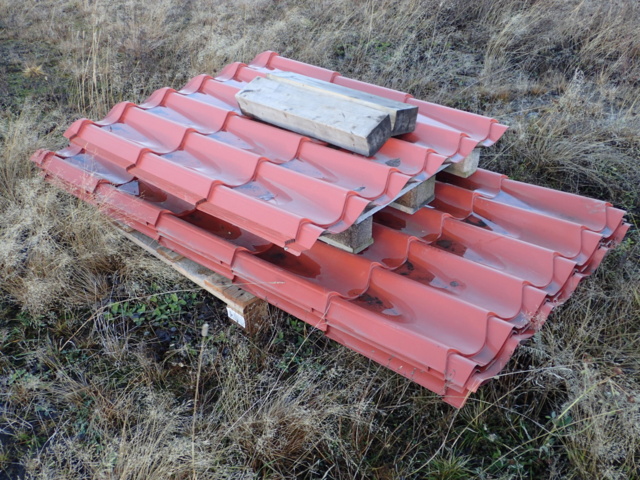 Takpanneplåt röd #Nytt mått# - Auktioner online - Nätauktioner ...