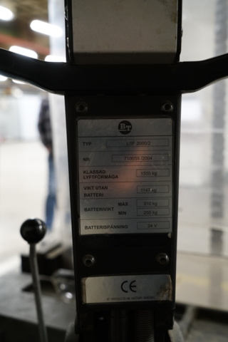 953830-6 Truck BT LSF 2000/2 + MTM 24/50 Charger