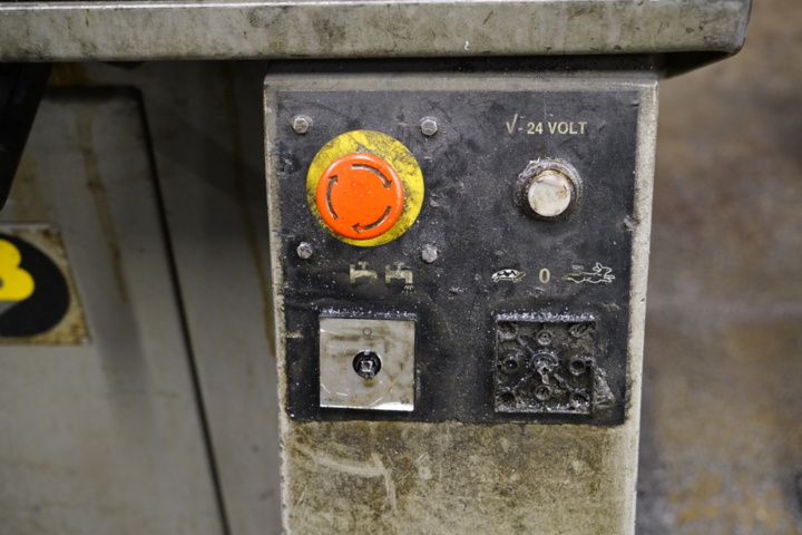 953836-8 Cold band saw - FMB Orion with table