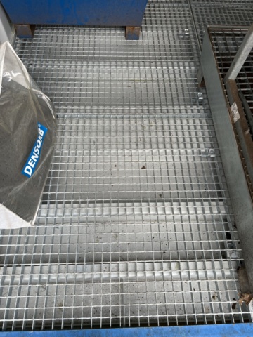 964095-8 10-foot container furnished for chem