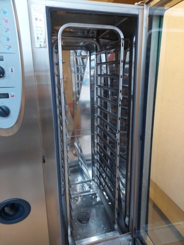 880918-11 Rational oven CM201