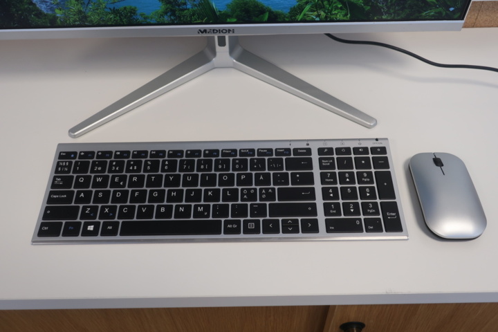 957990-6 All in One PC - MEDION E23301, 23.8"