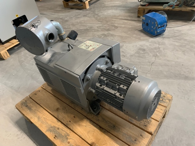 824944-7 Vacuum pump Becker 2200