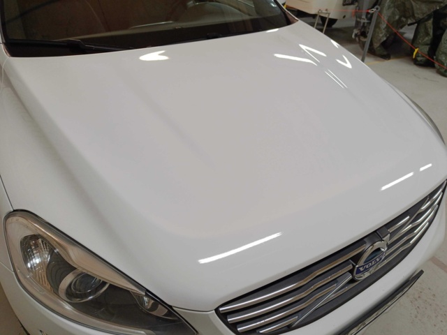 887694-20 Volvo XC60 D4 - 2015