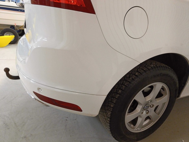 887694-29 Volvo XC60 D4 - 2015