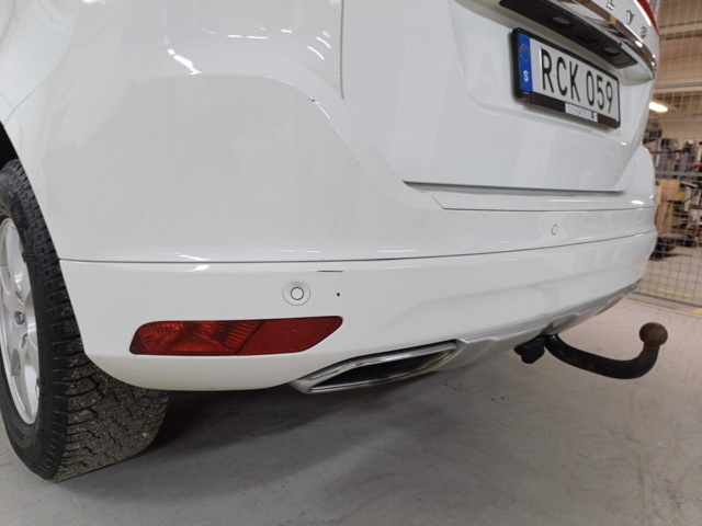 887694-39 Volvo XC60 D4 - 2015