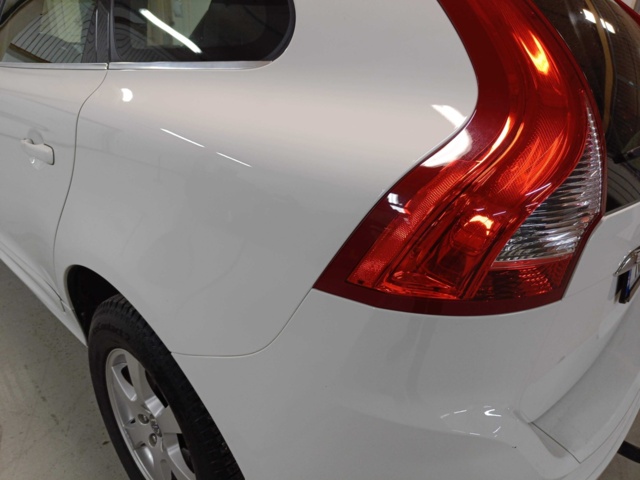 887694-40 Volvo XC60 D4 - 2015