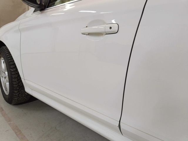 887694-45 Volvo XC60 D4 - 2015