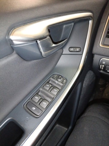 887694-87 Volvo XC60 D4 - 2015