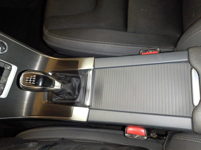 887694-91 Volvo XC60 D4 - 2015