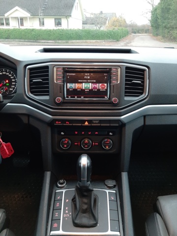 869517-45 Volkswagen Amarok 3.0 V6 TDI BlueMotion -2018