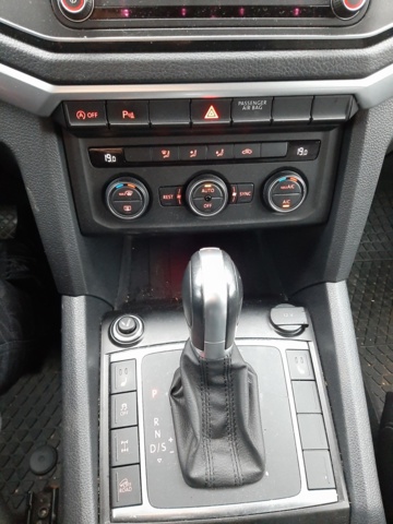 869517-49 Volkswagen Amarok 3.0 V6 TDI BlueMotion -2018