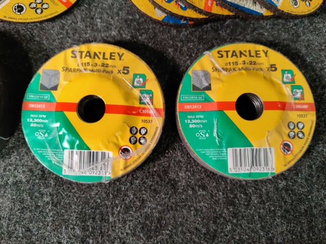 964494-8 Grinding and cutting discs Stanley 115 mm