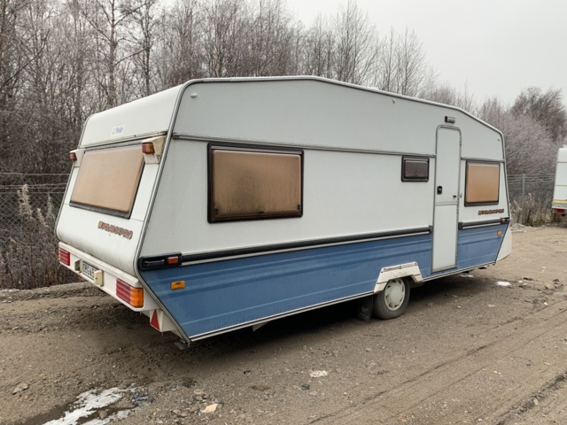940720-3 Husvagn Polarvagnen Polar 547 GL -1990