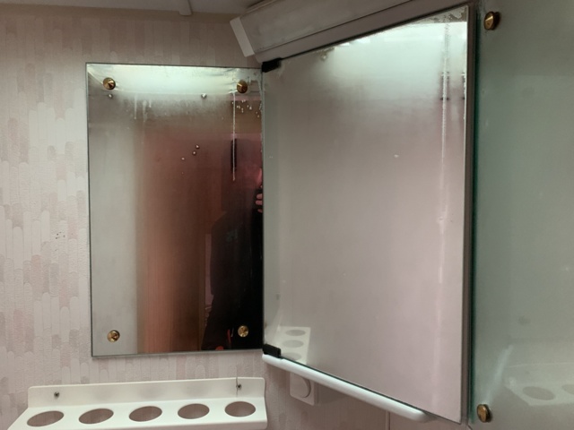 940720-27 Husvagn Polarvagnen Polar 547 GL -1990