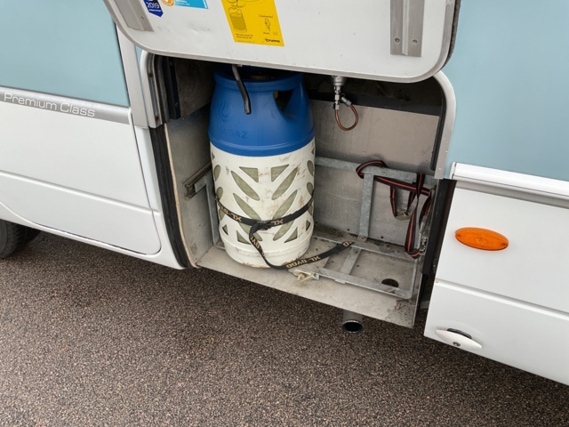 887356-10 Dethleffs 6976 Premium Class