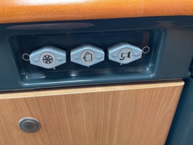 887356-36 Dethleffs 6976 Premium Class