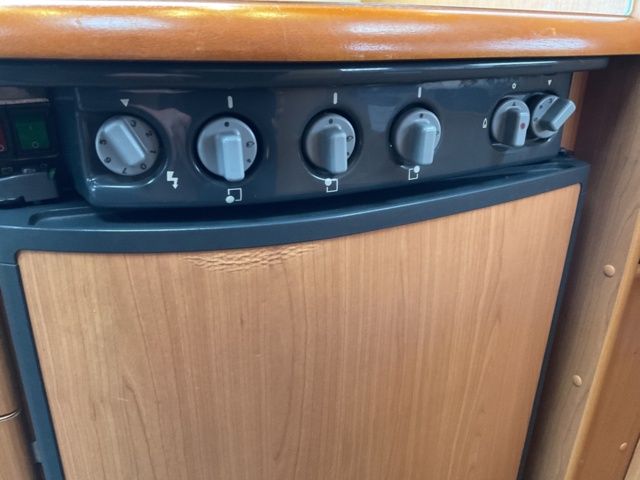 887356-37 Dethleffs 6976 Premium Class