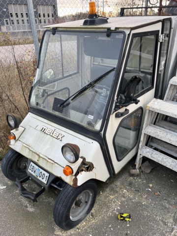 868940-8 Golf car Melex