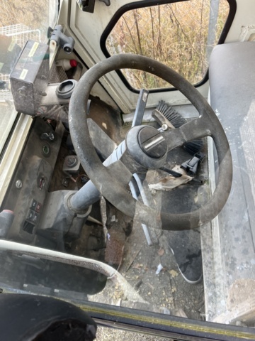 868940-10 Golf car Melex