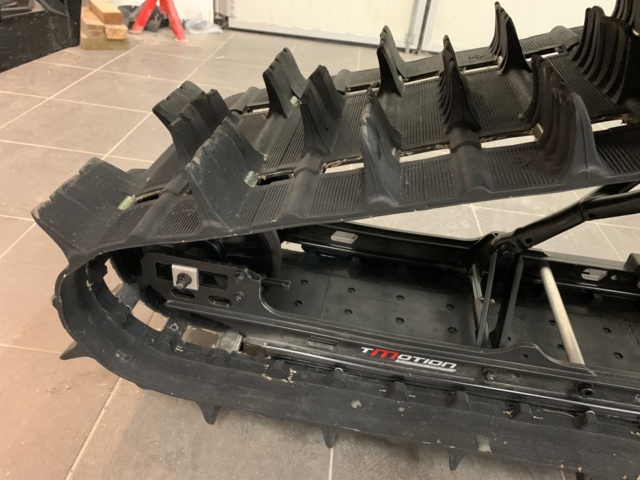 940677-17 Snowmobile Ski-Doo Summit SP 600 HO E-tec 154" - 2018