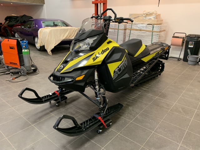 940677-1 Snowmobile Ski-Doo Summit SP 600 HO E-tec 154" - 2018