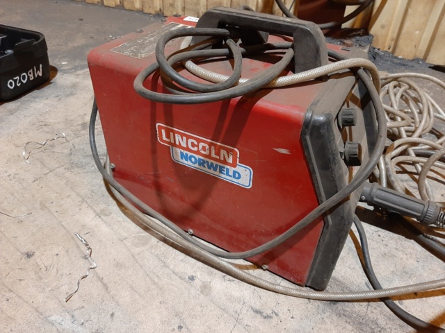963874-2 Welding Lincoln SP 140-i