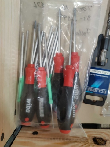 964702-12 Verkstadsutrustning och handverktyg