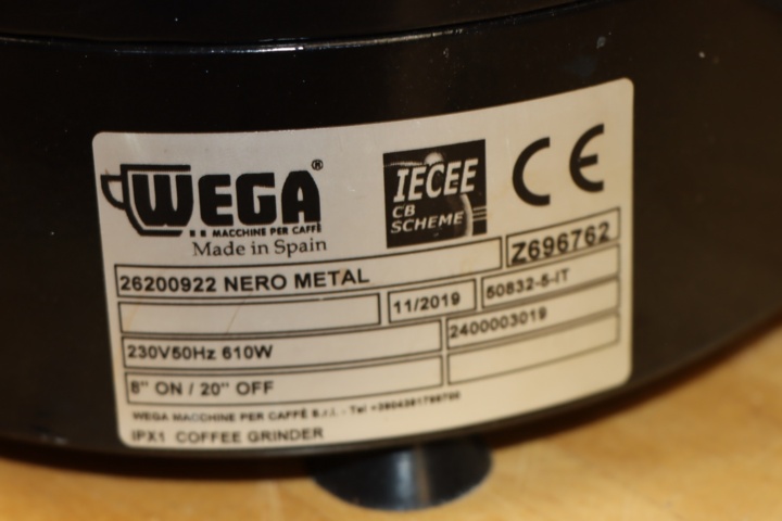 965618-3 Discontinued see 965617 Wega Nero Coffee grinder