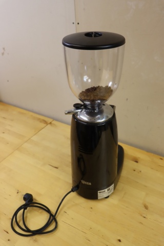 965618-4 Discontinued see 965617 Wega Nero Coffee grinder