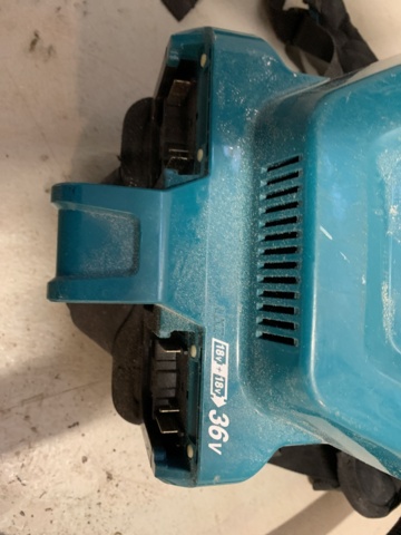 940727-4 Backpack vacuum cleaner Makita DVC260 2x18V