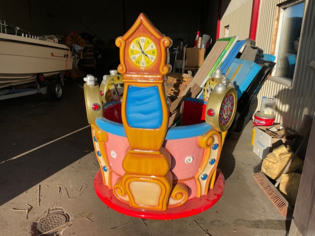 965738-5 Spinning carousel